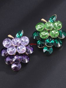 Alloy Glass Fruit Grape Brooch Fashion Exquisite Womens Clothing Pin Neckline Summer Fashion Tape Corsage Accessories