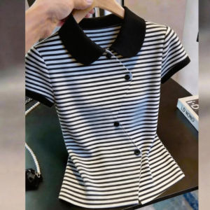 NUMEN BUTTON | Áo Thun Ngắn Tay Sọc Giúp Gọn Đơn