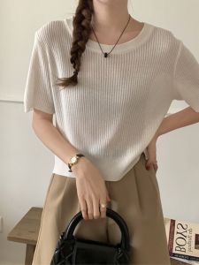 เสื้อยืดแขนสั้นผ้าไหมน้ำแข็งสำหรับผู้หญิงในช่วงฤดูร้อนปี 2024 เสื้อเชิ้ตแขนสั้นสไตล์เกาหลีสีพื้นแบบโปร่งใสแฟชั่นใหม่