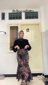 Couple Kemeja Batik Pria Sr Nevy Dan Rok Duyung Plisket S - Jumbo Couple Kebaya Couple Viral