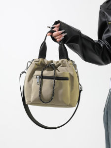 Fashionable Canvas Shoulder Bag for Women Commuter Tote Crossbody Bag Casual Style Office Work Bag Trendy Stitching Elements