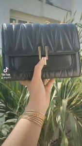 [HCM]Túi xách nữ túi đeo vai khóa xoay thời trang phong cách hàn quốc TXKBUT02