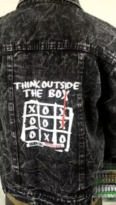 Jaket Denim Anak Sablon Keren Think Outside The Box - Trendi Nyaman Cocok untuk Gaya Kekinian