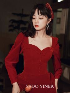 ชุดราตรียาวผ้ากำมะหยี่ฤดูใบไม้ร่วง/ฤดูหนาวสำหรับเจ้าสาว ชุดราตรีสีดำคอเหลี่ยมแขนยาว ทรงเอ เดรสยาวปานกลาง เดรสสำหรับงานปาร์ตี้