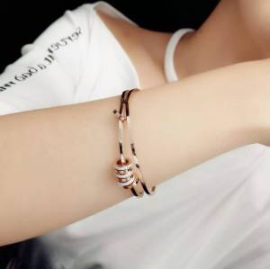 Fashionable Titanium Steel Rose Gold Bracelet Womens Decorative Jewelry Non-Fading Stylish Personality Free Circle Korean Style