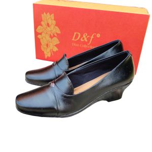 D&f 014 | Sepatu Pantofel Wanita Sepatu Kerja Kantor Wedges 5cm Kulit Premium