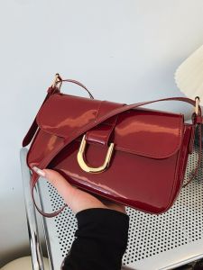 กระเป๋าสะพายข้างผู้หญิงแบบใหม่ปี 2025 กระเป๋าแฟชั่นสไตล์ฝรั่งเศสแบบมีสายคาดไหล่แบบลำลอง กระเป๋าแฟชั่นสุดเทรนด์