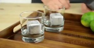 Đá lạnh không tan inox 304 hộp 8 viên kèm 1 kẹp gắp