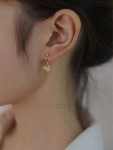 Sleep No Need to Take off Hypoallergenic Ear Cuffs 925 Sterling Silver Earrings for Women Simple Graceful Ear-Caring Gold Special-Interest Earrings Ins