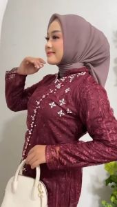 Set dan Atasan Kebaya Sarita Tulle Pakaian Wanita Modern