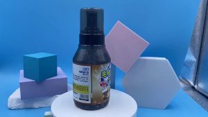 Chai xịt tạo bọt vệ sinh giày White Shoes Cleaner 330ml