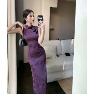 ชุดเดรสยาวผ้าซาตินอะซิเตทพิมพ์ลายชาติพันธุ์จีนใหม่ ทรงเข้ารูป แขนกุด คอตั้ง กระดุม ฤดูร้อน 2025 ชุดเดรสยาวคลุมเข่า