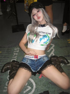 Y2k Millennium เซ็กซี่ เอวต่ํา เดนิม กางเกงขาสั้น ผู้หญิง สไตล์อเมริกัน Spliced ลูกไม้ ร้อน กางเกง ฤดูร้อน ผ้าฝ้าย Bomb เดนิม กระเป๋าที่กระโปรงผู้หญิง