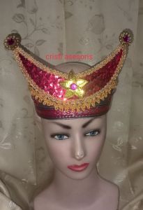 mahkota Saman tari bulan sabit