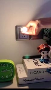 Lampu Bohlam Kecil Baca Travel Tidur Mini Light USB LED Portable