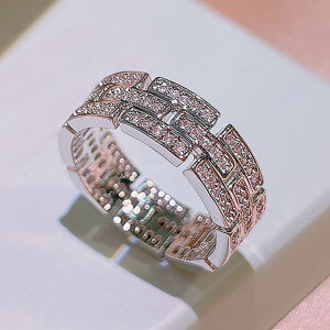Huitan Creative Chain Design Engagement Proposal Ring for Girlfriend Silver Color Fashion Wedding Cubic Zirconia Ring for Women