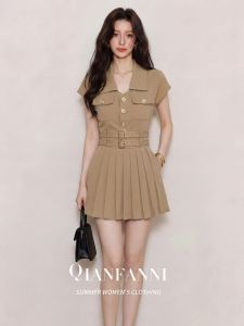 QFN | Đầm Ngắn Nếp Li Màu Khaki Đeo Đẹp Co Dây Ép Eo Kích Cỡ Nhỏ