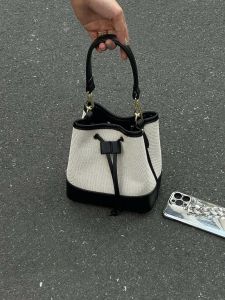 Canvas Bucket Bag Womens Commuter Tote Handbag Simple Design High-End Feeling Shoulder Crossbody Bag for Young Women