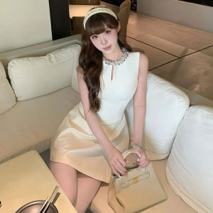 Elegant Korean Style Vest Dress Gentle Waist-Cinching Fluffy Skirt Summer Fashionable Short Pure Color Shoulder-baring Dress