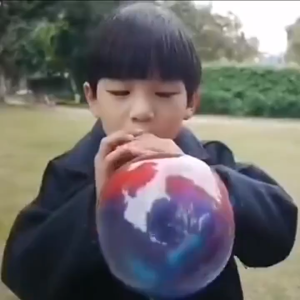 Colorful Bubble Gum Space Balloon Blowing Wave Gum Childrens Oversized safety bubble childhood bubble toy