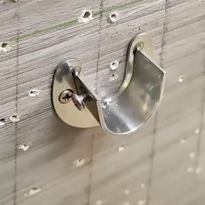 ราวท่อกลม ตัวรับราวตู้เสื้อผ้า25 มม 32 มม ผ้าม่าน แขวนผ้า แป้นกลาง หรือ มีน๊อตและพุกให้ครบ