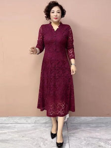 Elegant Black Long Sleeve V-Neck Lace Dress Slimming Large Size Autumn Fashion for Mommy Commute Style Single Piece