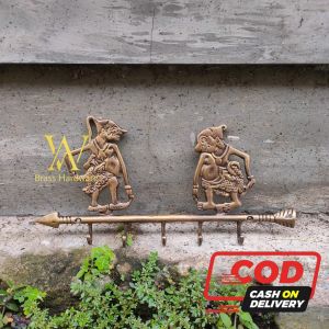 Kapstok Kuningan Antik Gantungan Baju Motif Wayang Petruk Gareng 1 Pcs