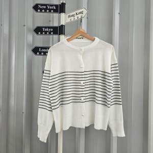 Marsha Outerwear - Cardigan Rajut Salur Strip Kancing Mutiara