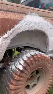 โฟมล้างรถเคลือบสีพร้อมสลายคราบ 2 แถมฟรี ถุงมือขนแกะ แปรงDetailing