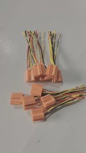 Rắc Cắm Rơ Le 4 Chân 5 Chân Màu Vàng Cam