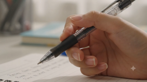 Pilot G2 Retractable Gel Pen [1.0mm]