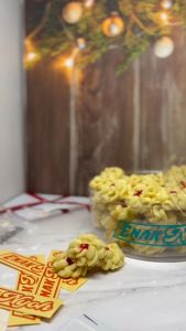 Kue Semprit Selai Stroberi Spesial untuk Lebaran