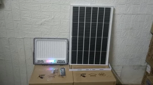 Đèn năng lượng mặt trời 600W Chống chói chống lóa Chip Led 5054 Vỏ nhôm Chống nước Bảo hành 24 tháng