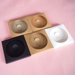 สไตล์ญี่ปุ่นถ้วยไม้ Mat ปรับแต่งกล่องของขวัญสําหรับเครื่องดื่มและน้ําสีบริสุทธิ์อิสระ Real Shot รูปทรงสี่เหลี่ยม