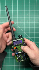 【Free Headset】Baofeng UV-5R VHF/UHF Dual Band Walkie Talkie 8KM LongRange 5W Two-Way Radio Set of 10 (Green)