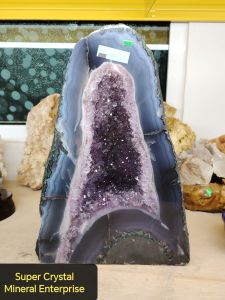 Natural High Gred Brazil Amethyst Agate Crystal Cave Ornament