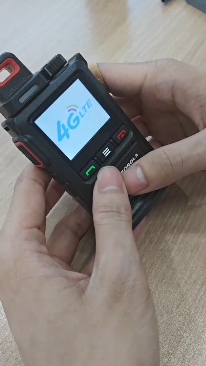 HT Motorola T68 2G/3G/4G/5G/WiFi Network Walkie Talkie Two Way Radio Long Range Buletooth 5000KM 3000mAh Type C poc Long Range