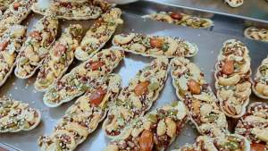 [HCM] 1KG Bánh Thuyền Mix hạt dinh dưỡngthơm ngon dùng ăn sáng ăn kiêng healthy