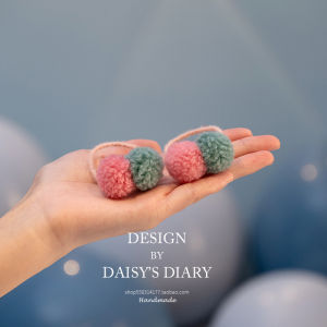 Fall and Winter Cute Hair Ball Contrast Color Hair Ring Childrens Rubber Band Hair Friendly String Headwear Girl Hair Ties/Hair Bands Hair Accessories