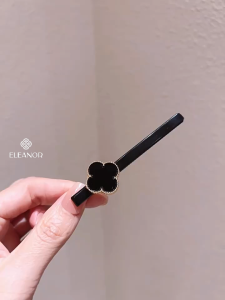 Kẹp tóc nữ Eleanor Accessories cài tóc hình cỏ bốn lá phụ kiện tóc 6616