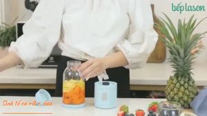 Máy Xay Sinh Tố Đa Năng Cầm Tay Meet Juice - Xay cực nhanh 9s cao cấp an toàn .Thiết kế sang trọng chắc chắn. Tháo lắp dễ dàng. Cối xay bằng nhựa cao cấp chống va đập. Chân đế chống trượt.