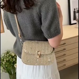 Tas Selempang Wanita Sling Bag Korea Tas Anyaman Hampers Murah Kekinian Tas Kondangan Wanita Elegan Terbaru 2025