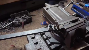 Dụng cụ uốn sắt phi 6 8 10.