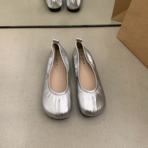 Round Toe Soft Bottom Ballet Shoes Yellow
