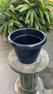 Pot Bunga Tanaman Plastik Hitam Vinca 40 Kuping Tebal Dan Berkualitas - VINCA 40 KUPING