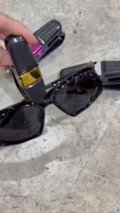 ALP อุปกรณ์เก็บแว่นตาบนรถ ที่เก็บแว่น ที่แขวนแว่นตา คลิปหนีบบัตร คลิปหนีบที่บังแดดรถยนต์ รุ่น A029