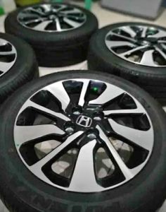 Semir Ban Mobil Motor Permanen Super glowing Tahan lama Semir ban Berkualitas Tinggi isi 100 Mili