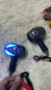 1 คู่ ไฟเลี้ยว ทรงหลังเต่า ไฟเลี้ยวมอไซต์ ไฟเลี้ยวเเต่ง เพื่อนสำหรับเทียบรูปแบบของริ้วรอย 0378