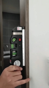 **BEST SELLING** 2025 NEW Multipurpose laser spirit level Built-Inn 8 Feet Measure Tap - Ruler Laser Spirit Level Laser beam Line for Photos Frame Picture Hanging TV Bracket Carpenter Door frame Bricklayers Brick Wall Floor. 三合一激光水平尺