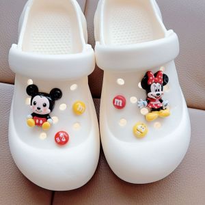 Crocs Jibbitz เครื่องรางการ์ตูนน่ารักมิกกี้เมาส์ Capybara M & M ของตกแต่งหัวเข็มขัดรองเท้าถั่วสำหรับ Crocs